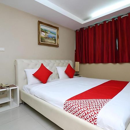 Diamond Residence Silom Bangkok Esterno foto