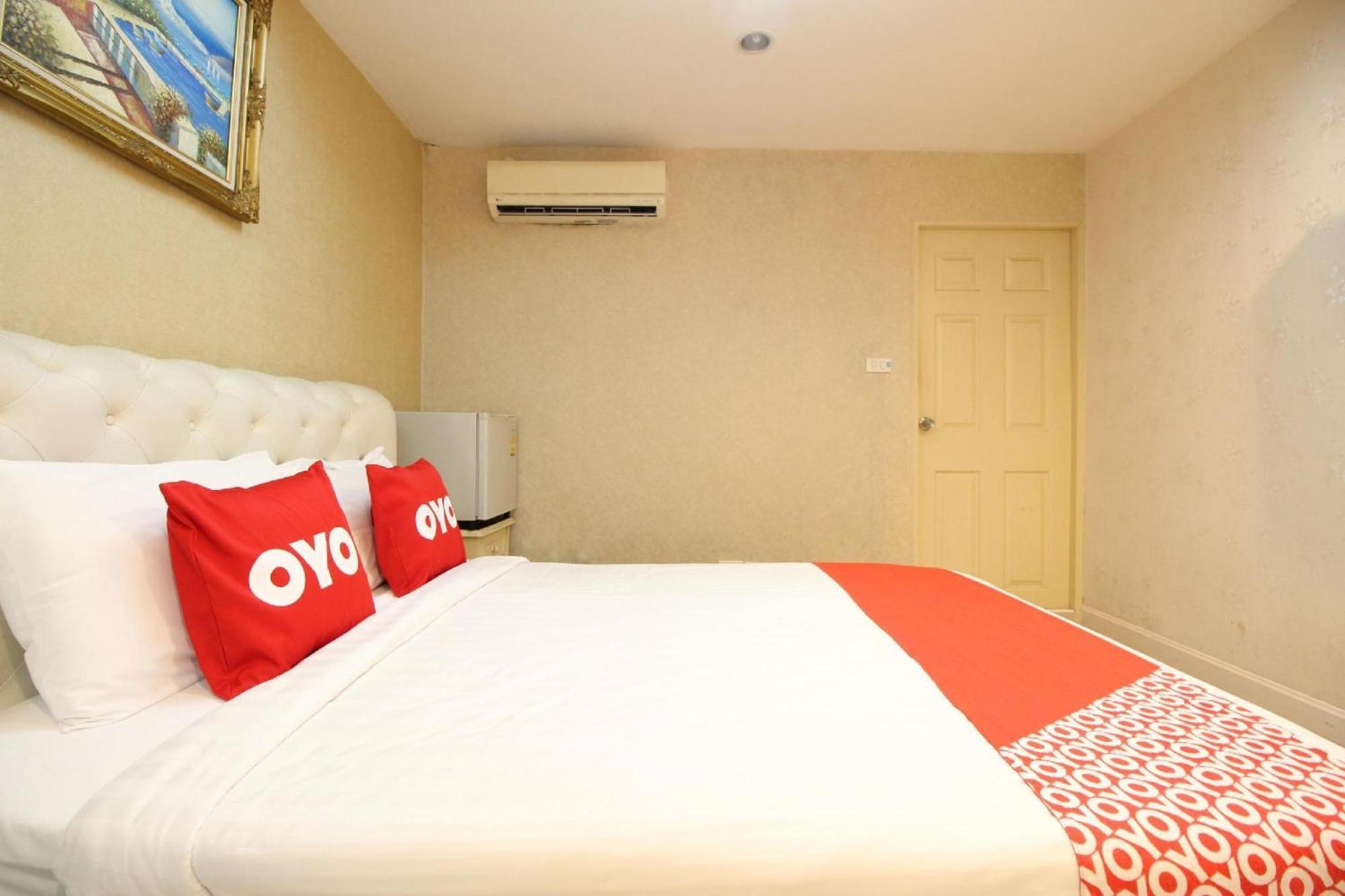 Diamond Residence Silom Bangkok Esterno foto