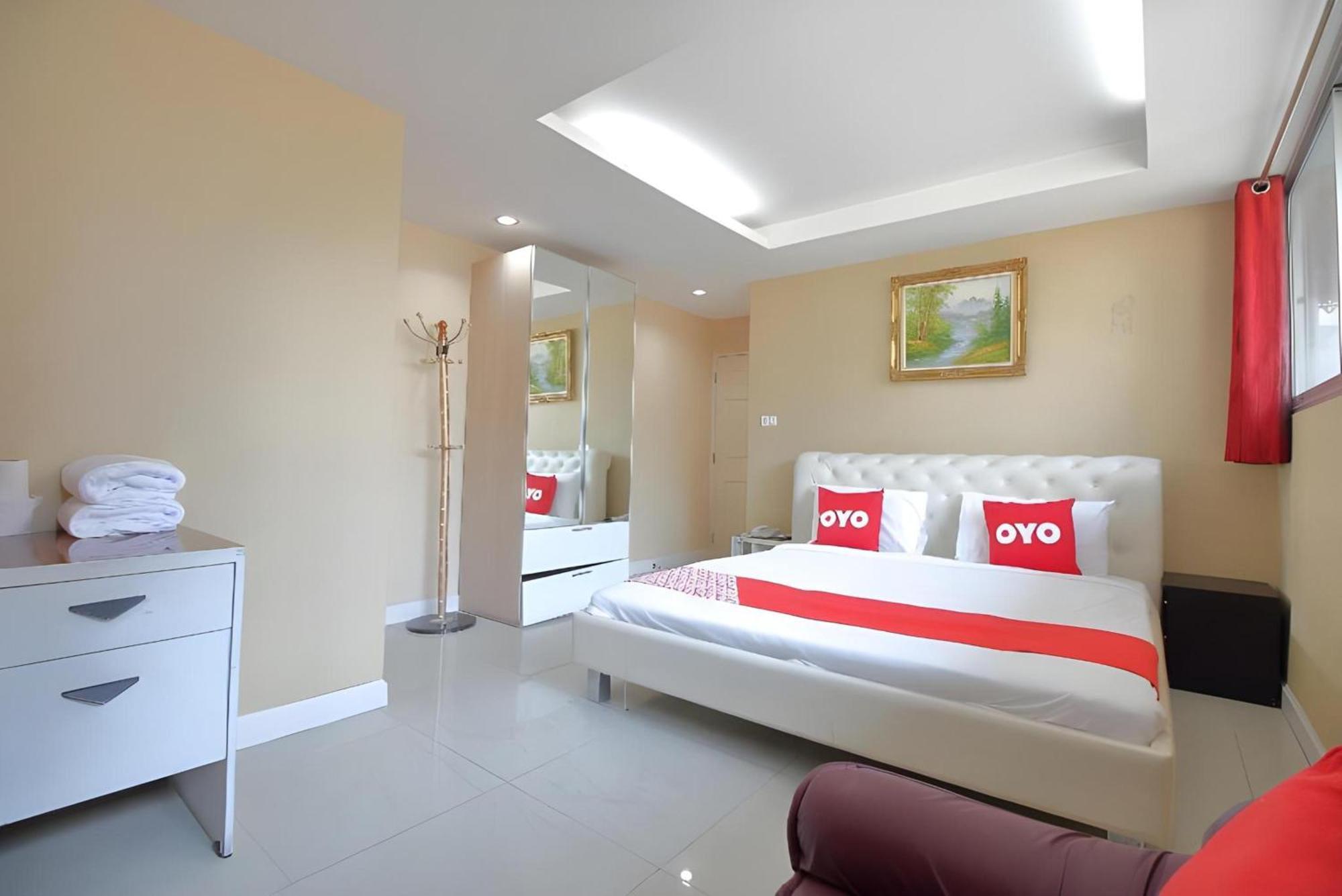Diamond Residence Silom Bangkok Esterno foto