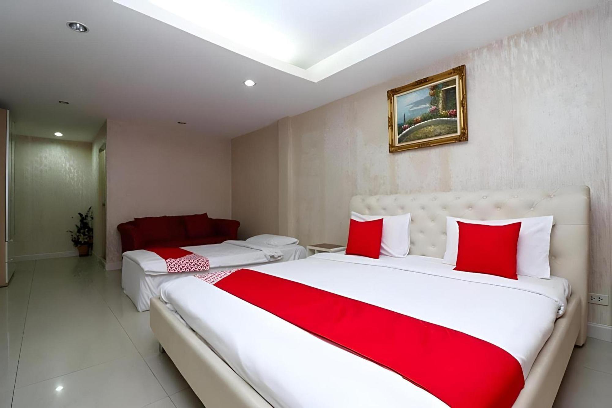 Diamond Residence Silom Bangkok Esterno foto