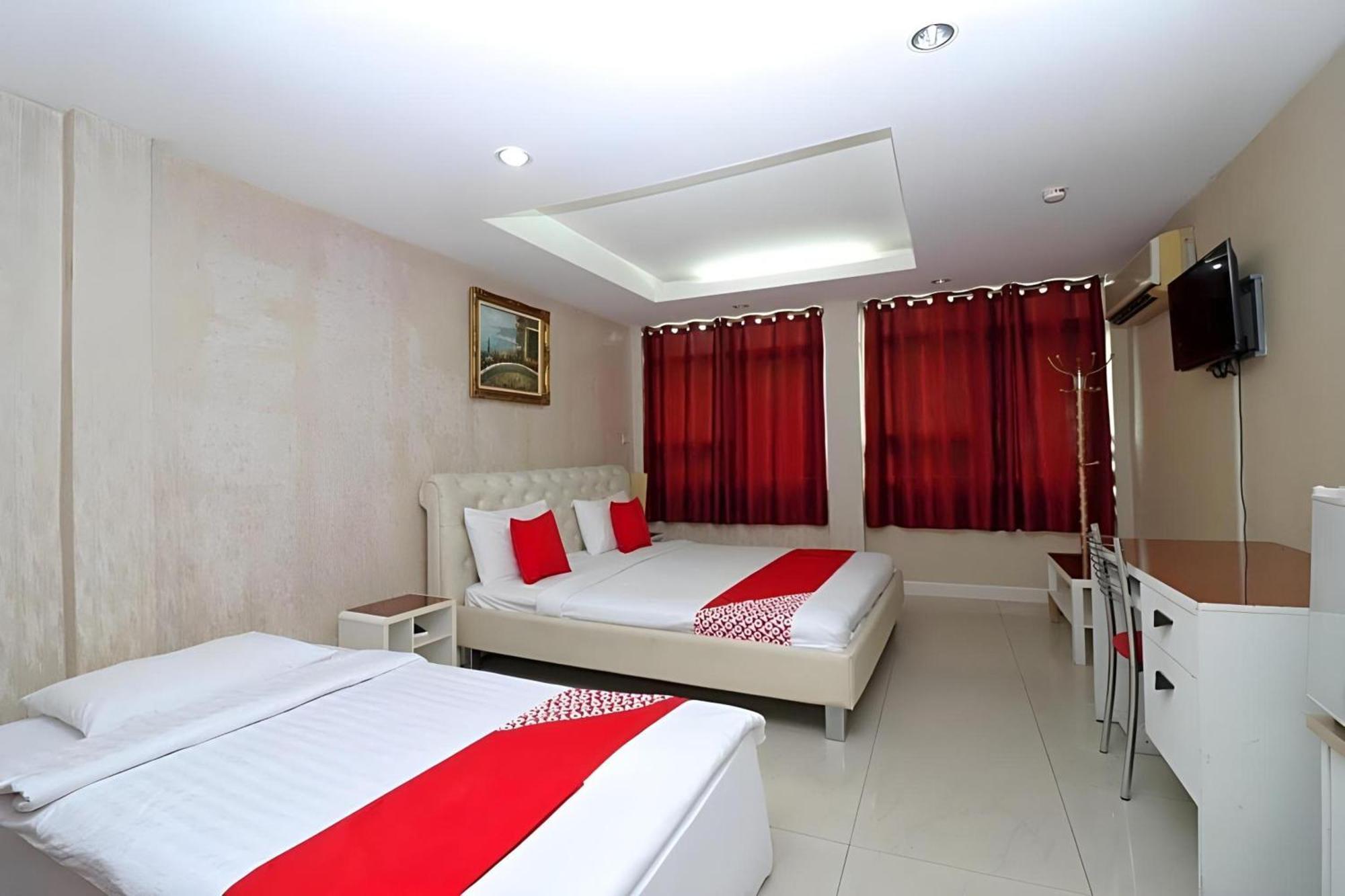 Diamond Residence Silom Bangkok Esterno foto