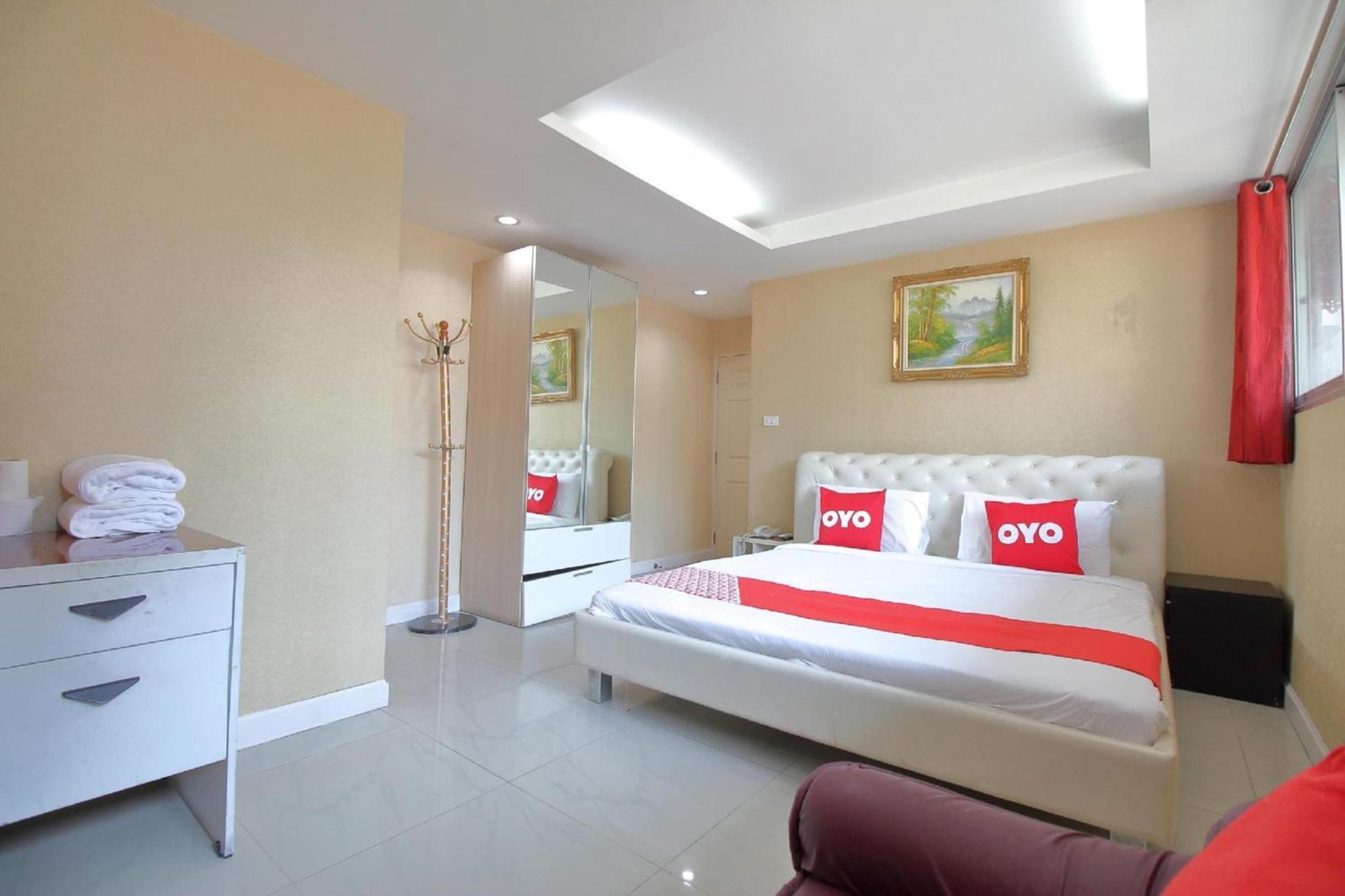 Diamond Residence Silom Bangkok Esterno foto