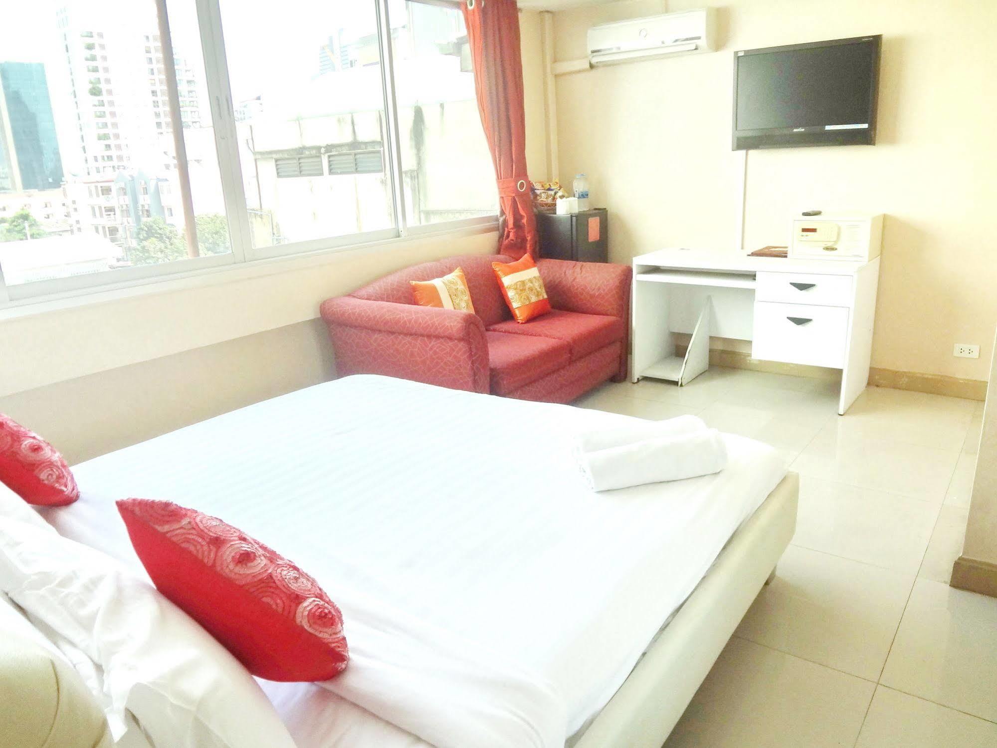 Diamond Residence Silom Bangkok Esterno foto