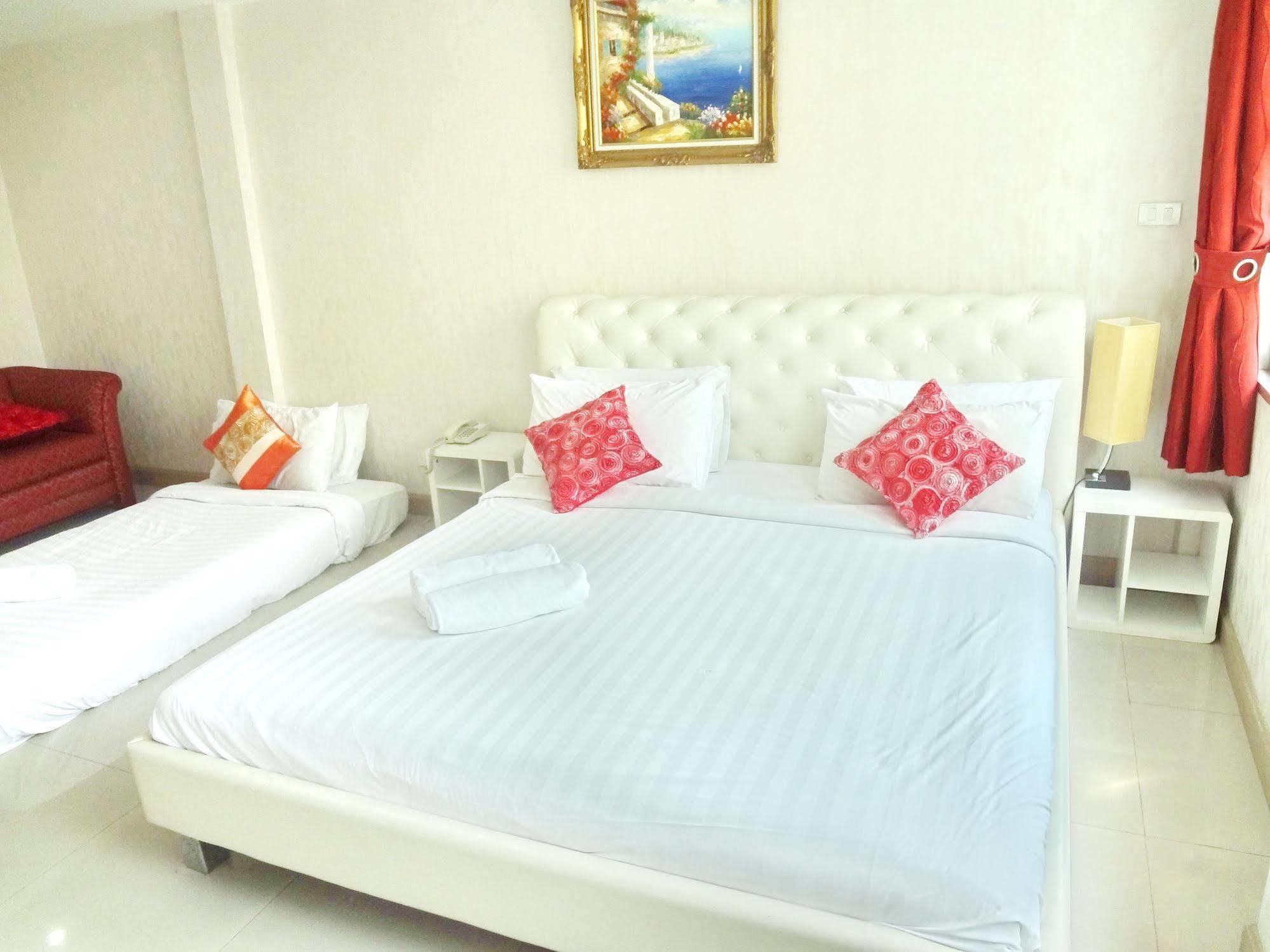 Diamond Residence Silom Bangkok Esterno foto